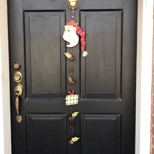 Christmas/Holiday tin door hanger. Santa and bells